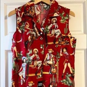 Womens Blouse
Size M
Brand: Aloha Rodeo